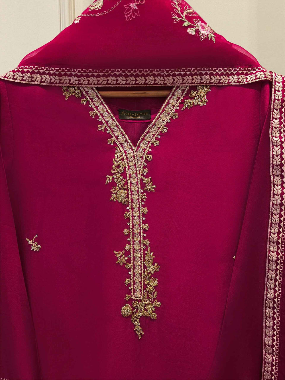 3 Piece- Pure Sheesha Silk Embroidered Suit S114551