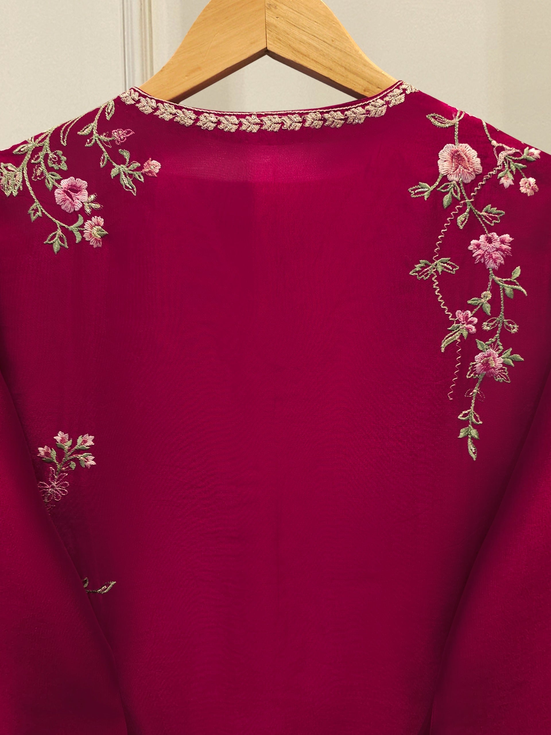 3 Piece- Pure Sheesha Silk Embroidered Suit S114551