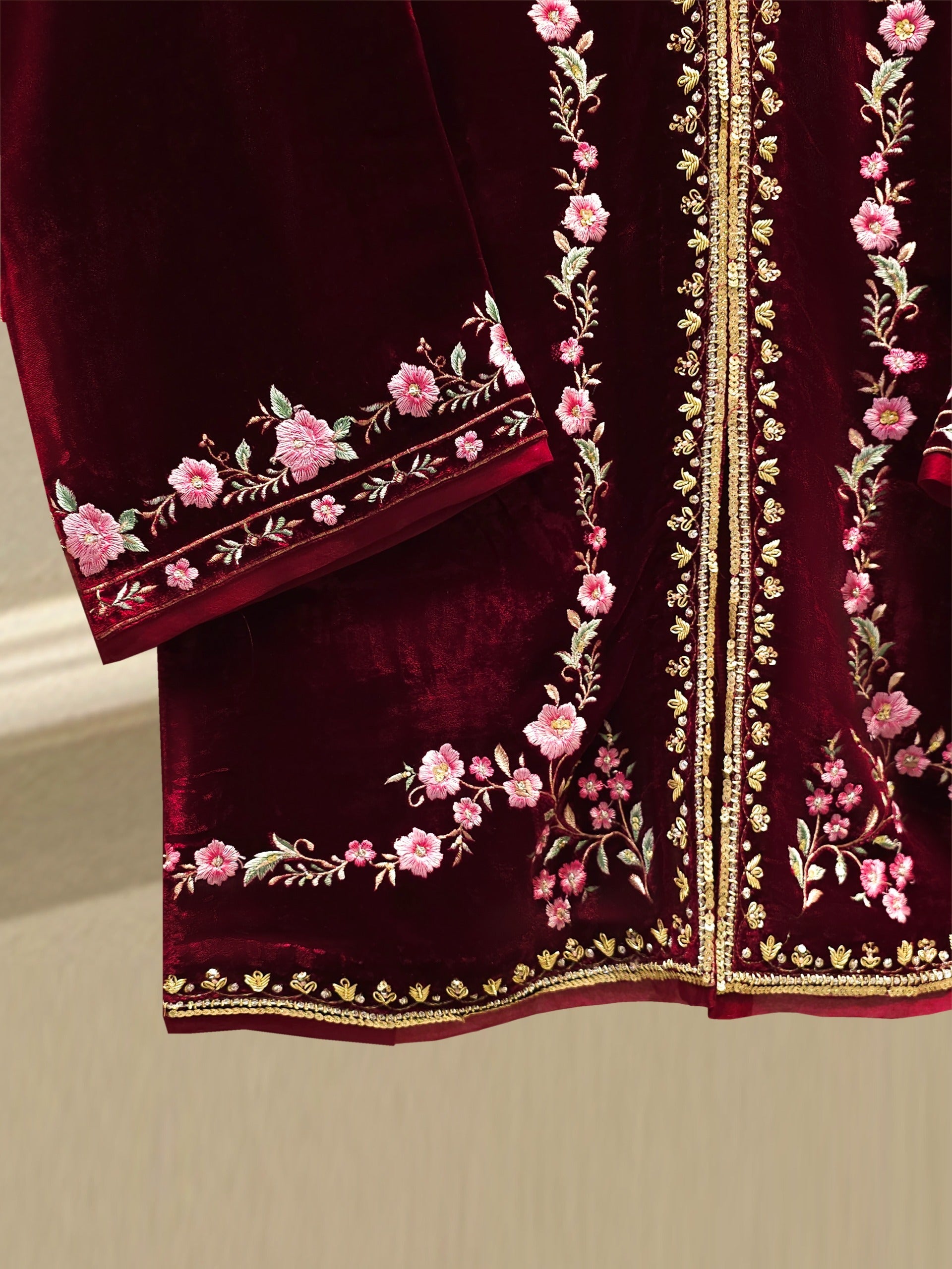 2 Piece - Embroidered Velvet Suit S113396