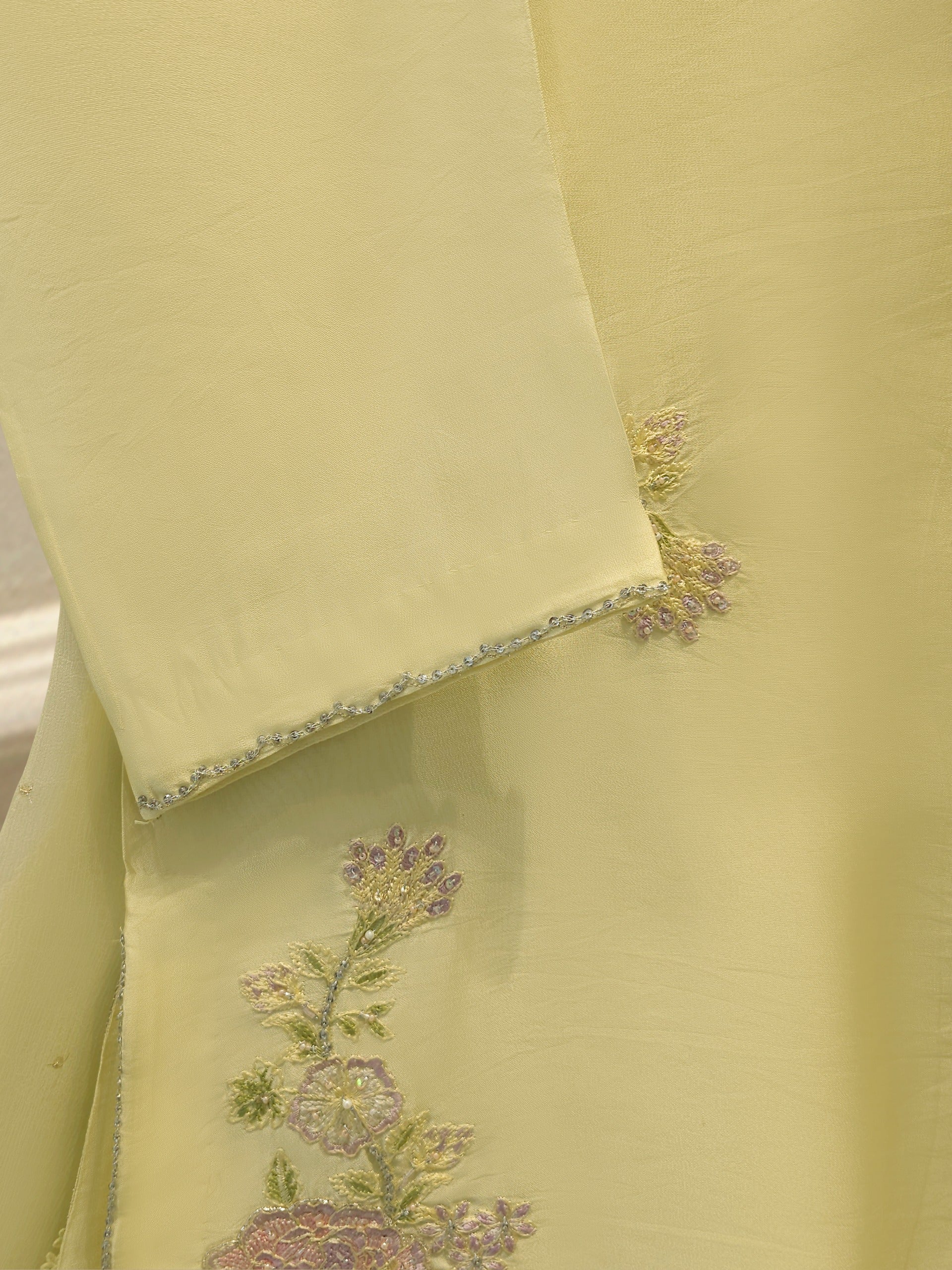 3 Piece- Pure Sheesha Silk Embroidered Suit S114793