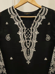 2 Piece - Embroidered cotton net Suit S114885