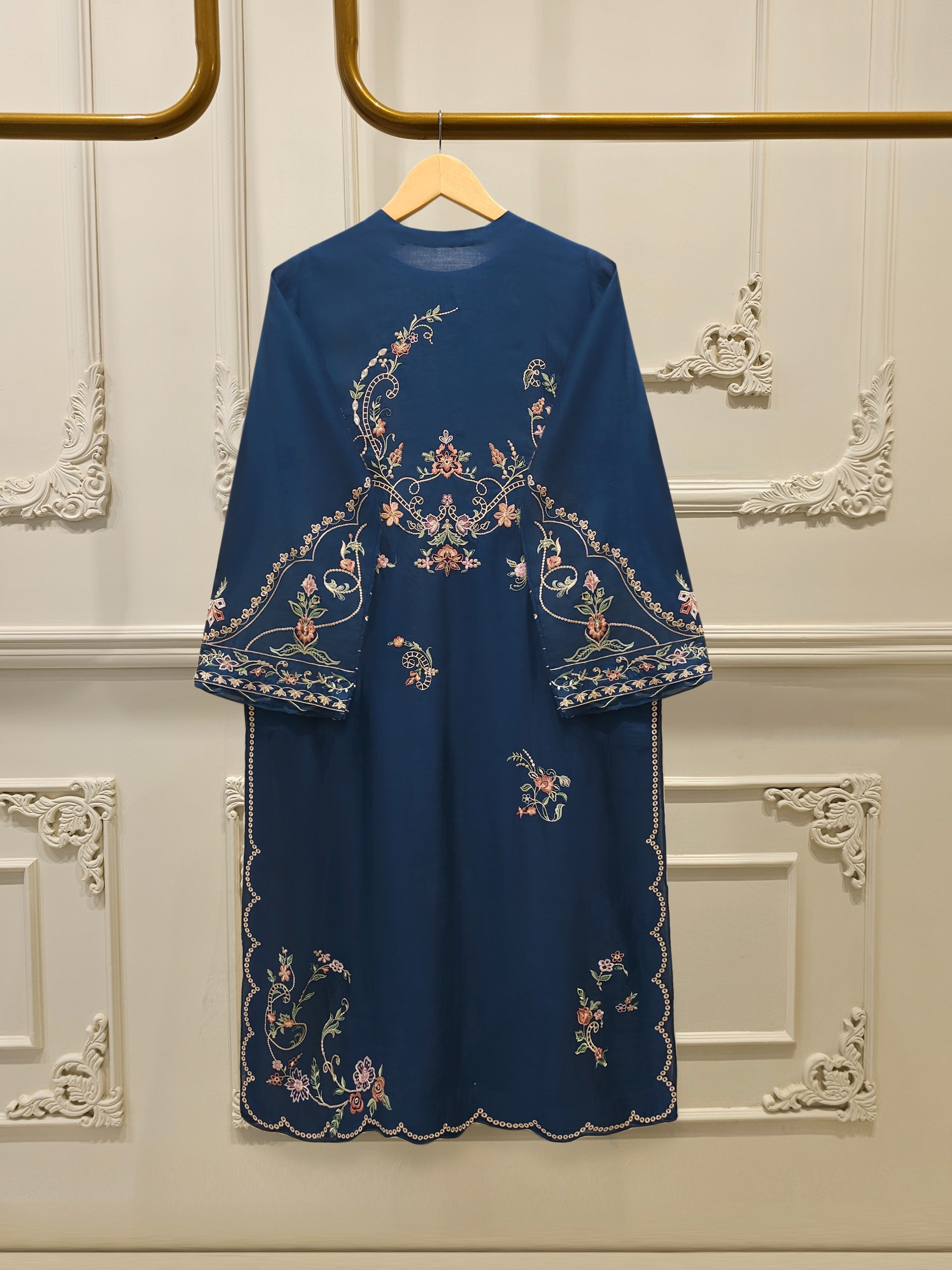 3 Piece - Pure Khaddi Silk Embroidered  Suit S115040