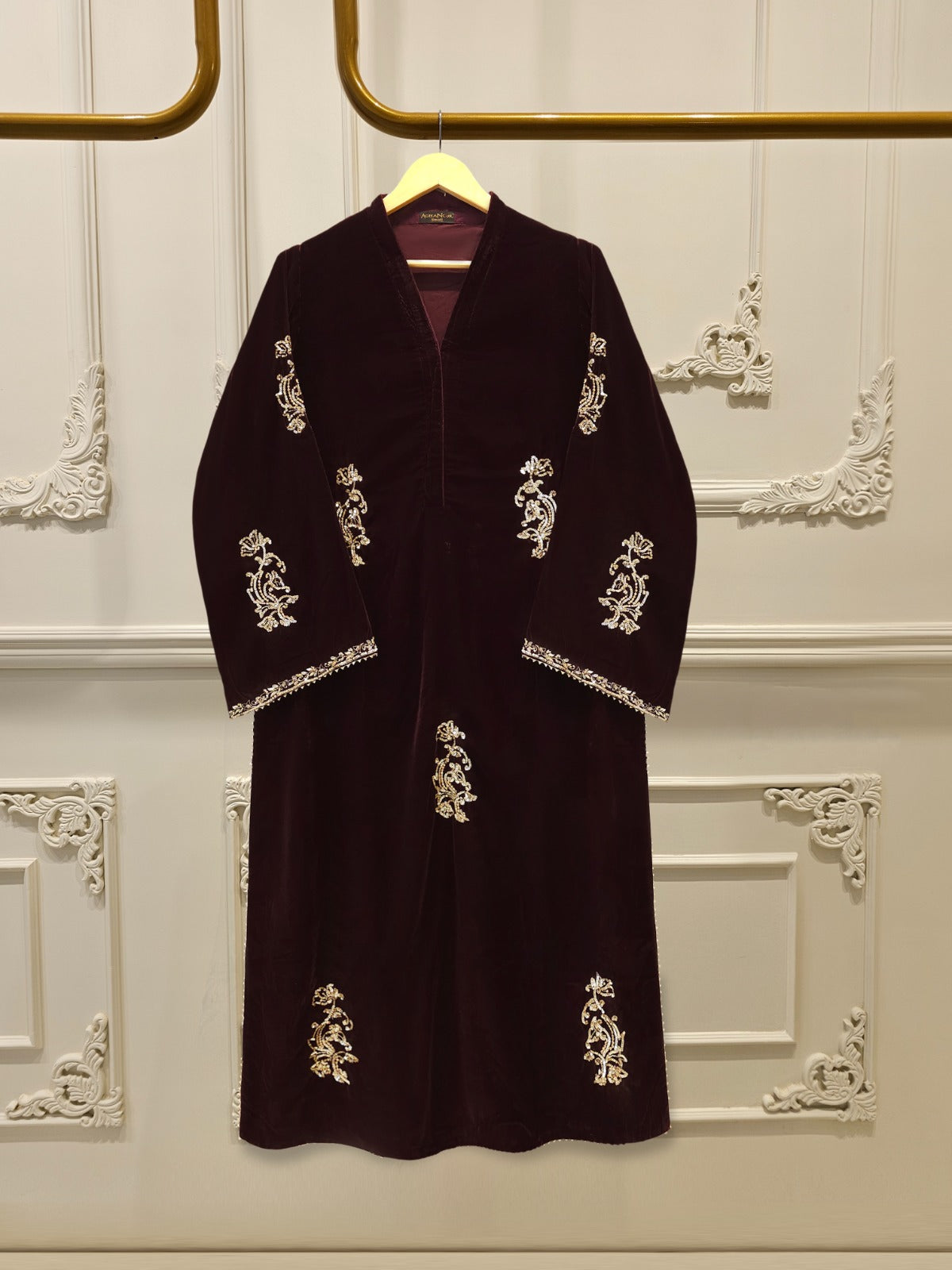 2 Piece - Embroidered Velvet Suit S115283