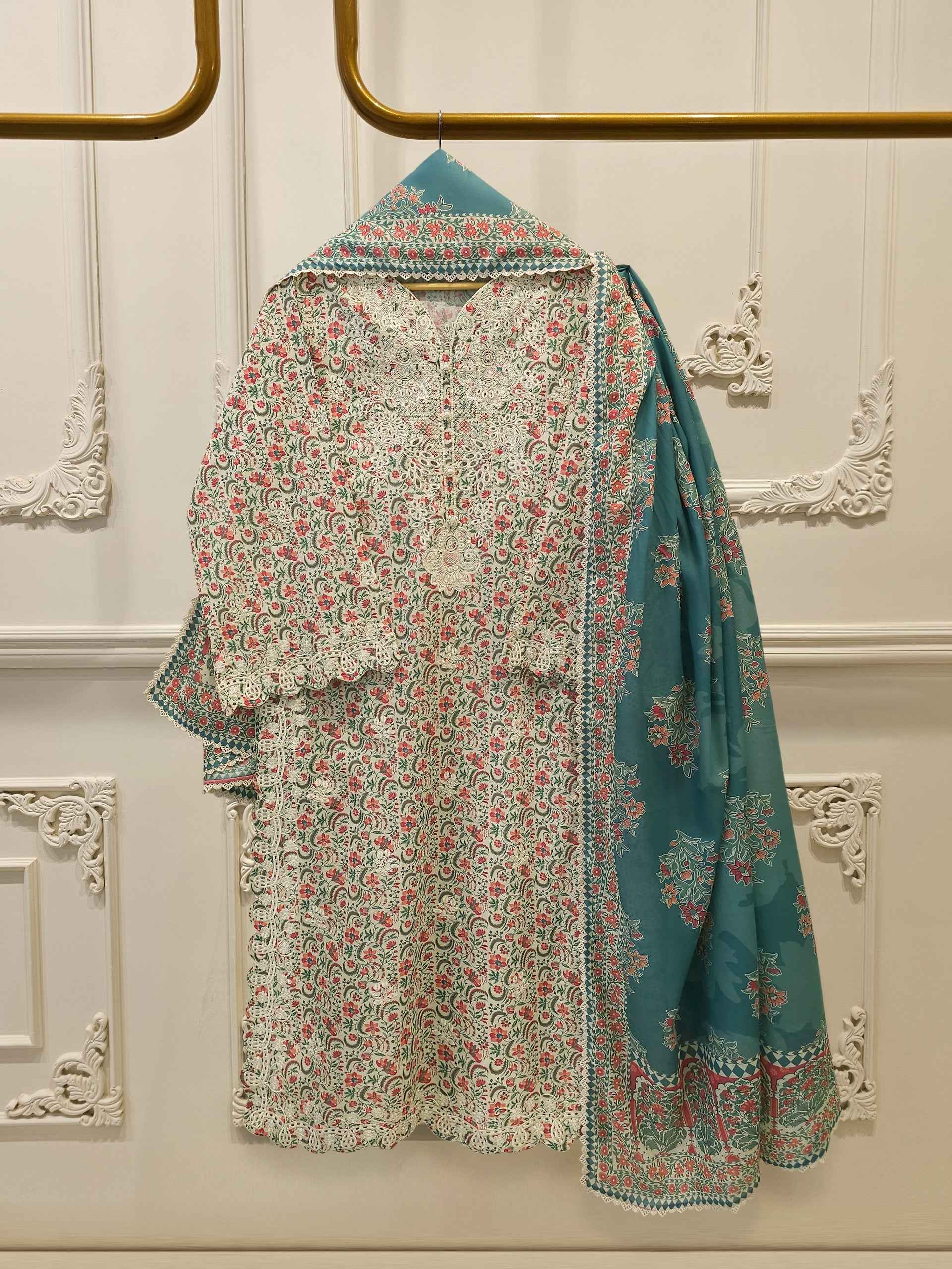 3-Piece Embroided Lawn Suit S115343