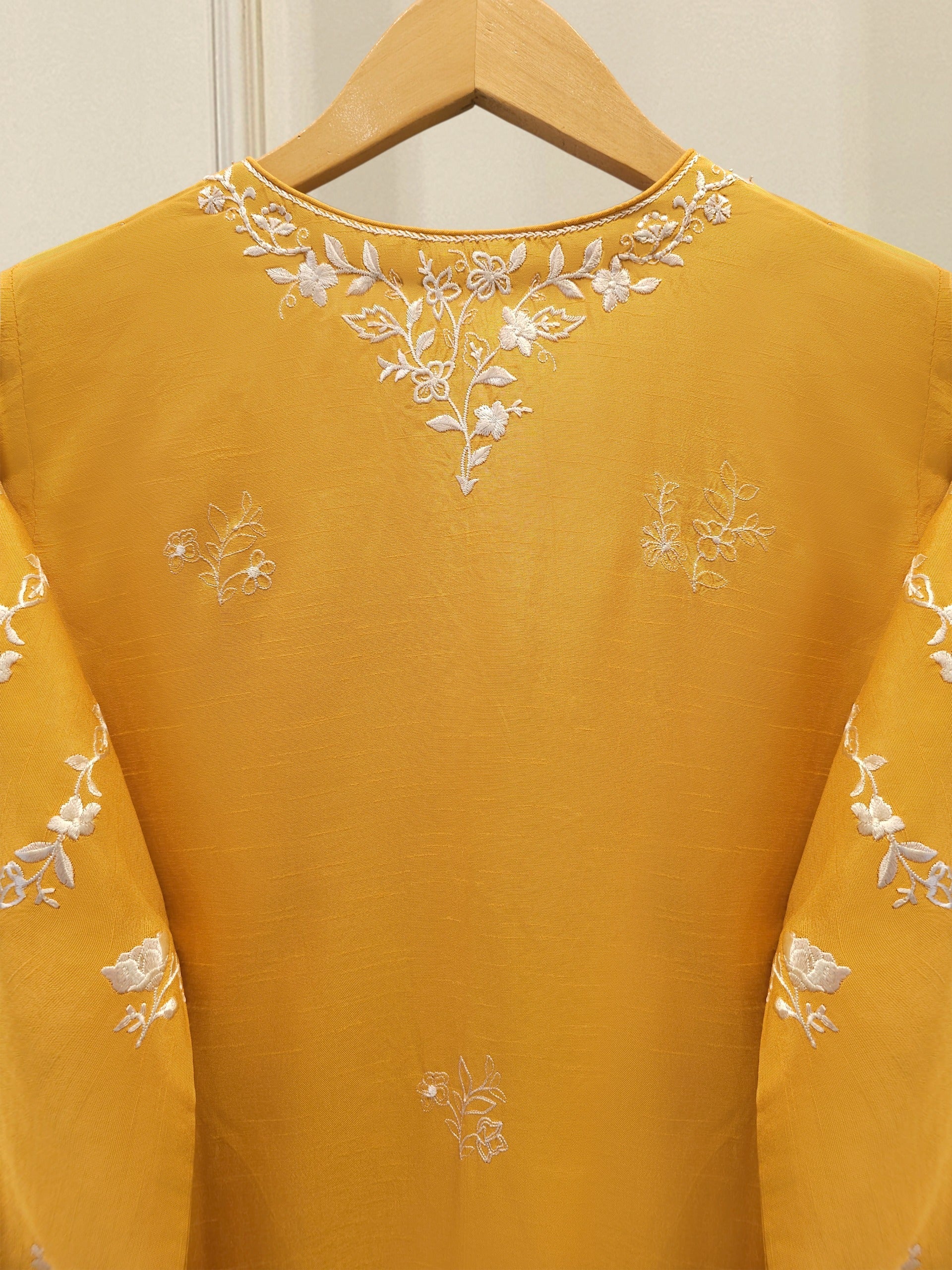 3 Piece- Pure  Sheesha Silk Embroidered Suit S115384