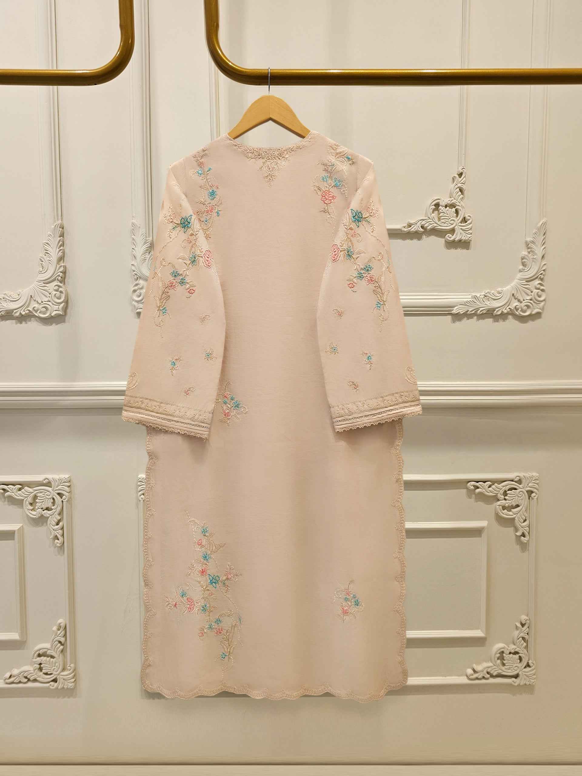 3 Piece - Pure Khaddi Silk Embroidered  Suit S115379