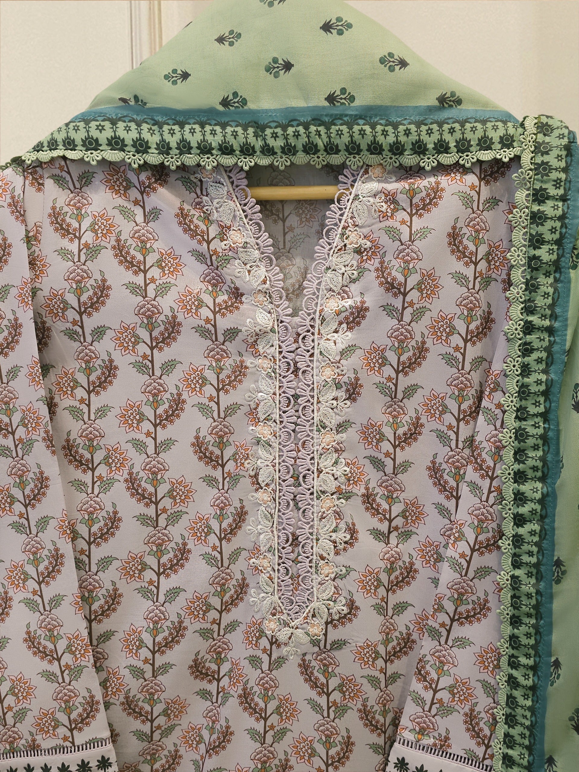 3 Piece Digital Printed Lawn Suit S115536