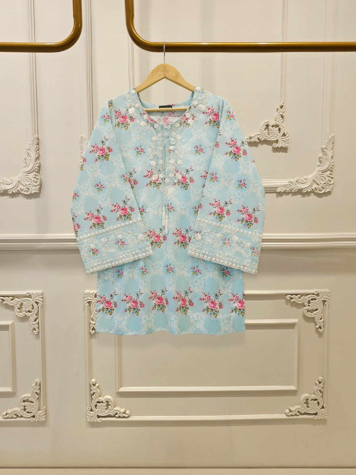 Digital Printed Embroidered Lawn Shirt S114952