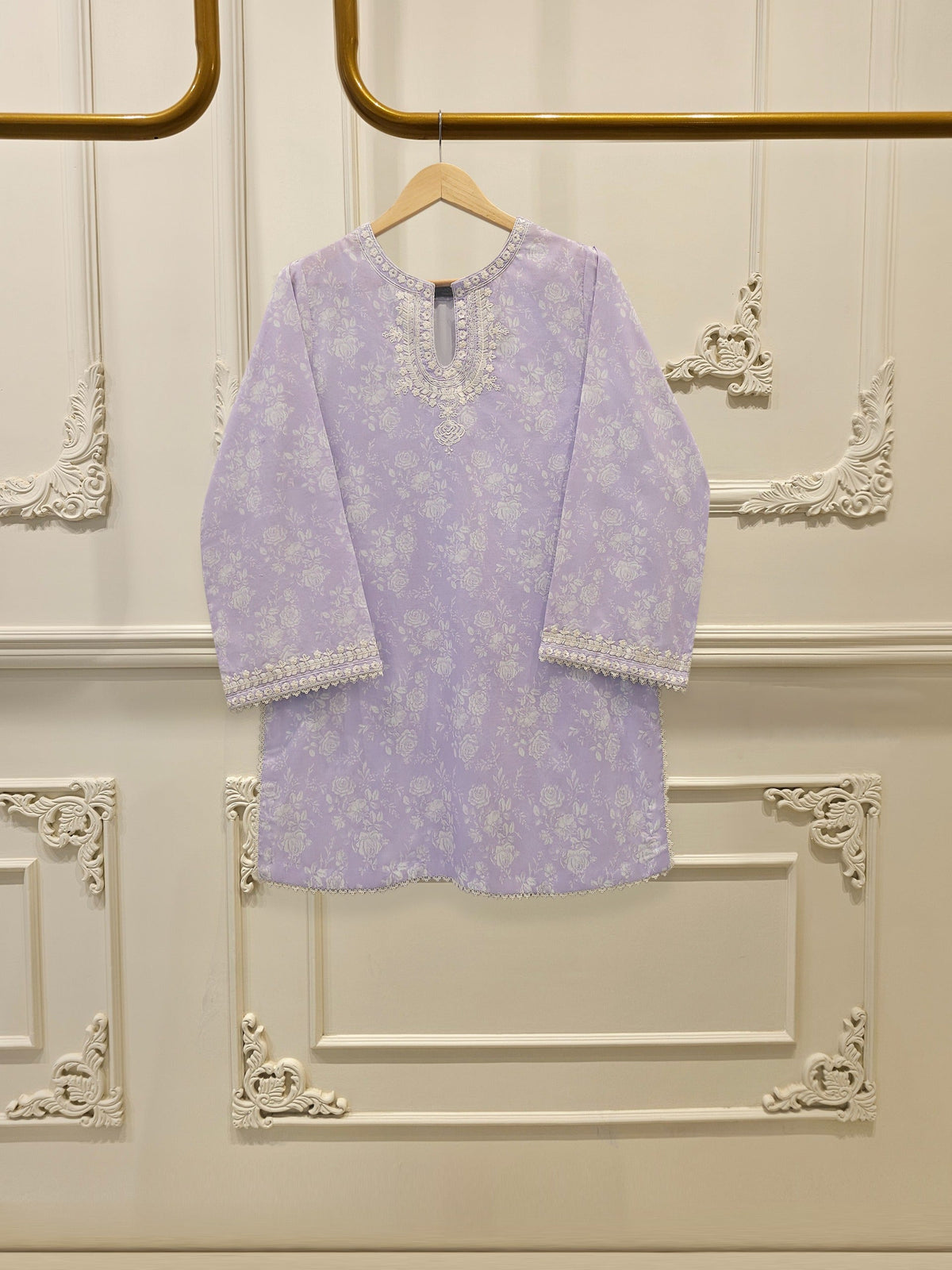 Digital Printed Embroidered Lawn Shirt S112358