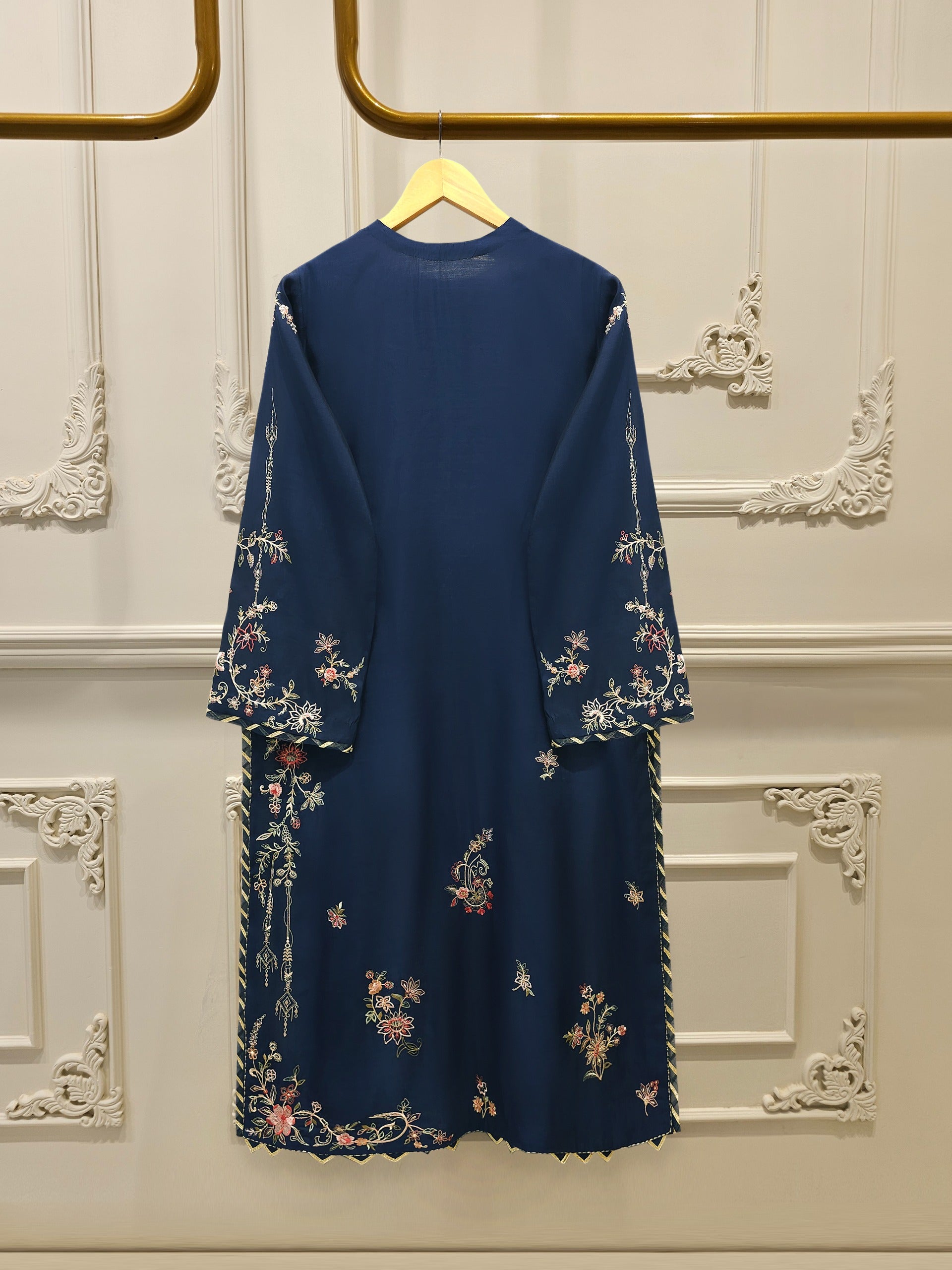 3 Piece - Pure Khaddi Silk Embroidered  Suit S114674