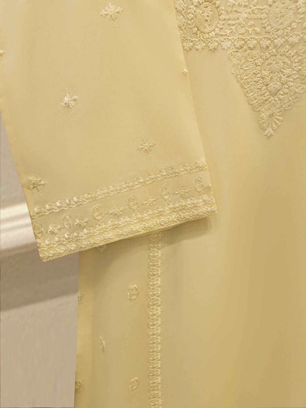 3 Piece - Embroidered Cambric Suit S114818