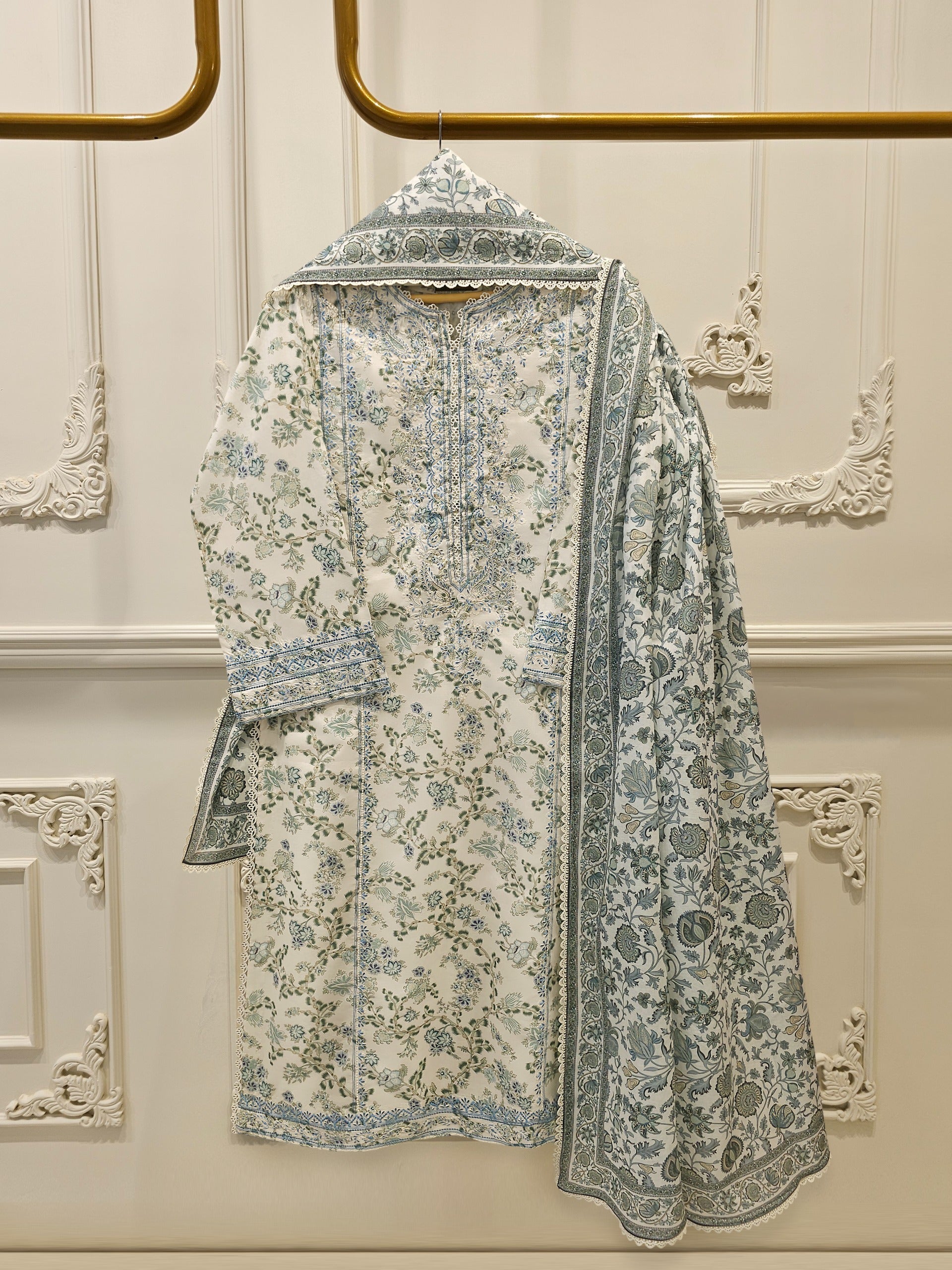3 Piece - Embroidered Lawn Suit S115223