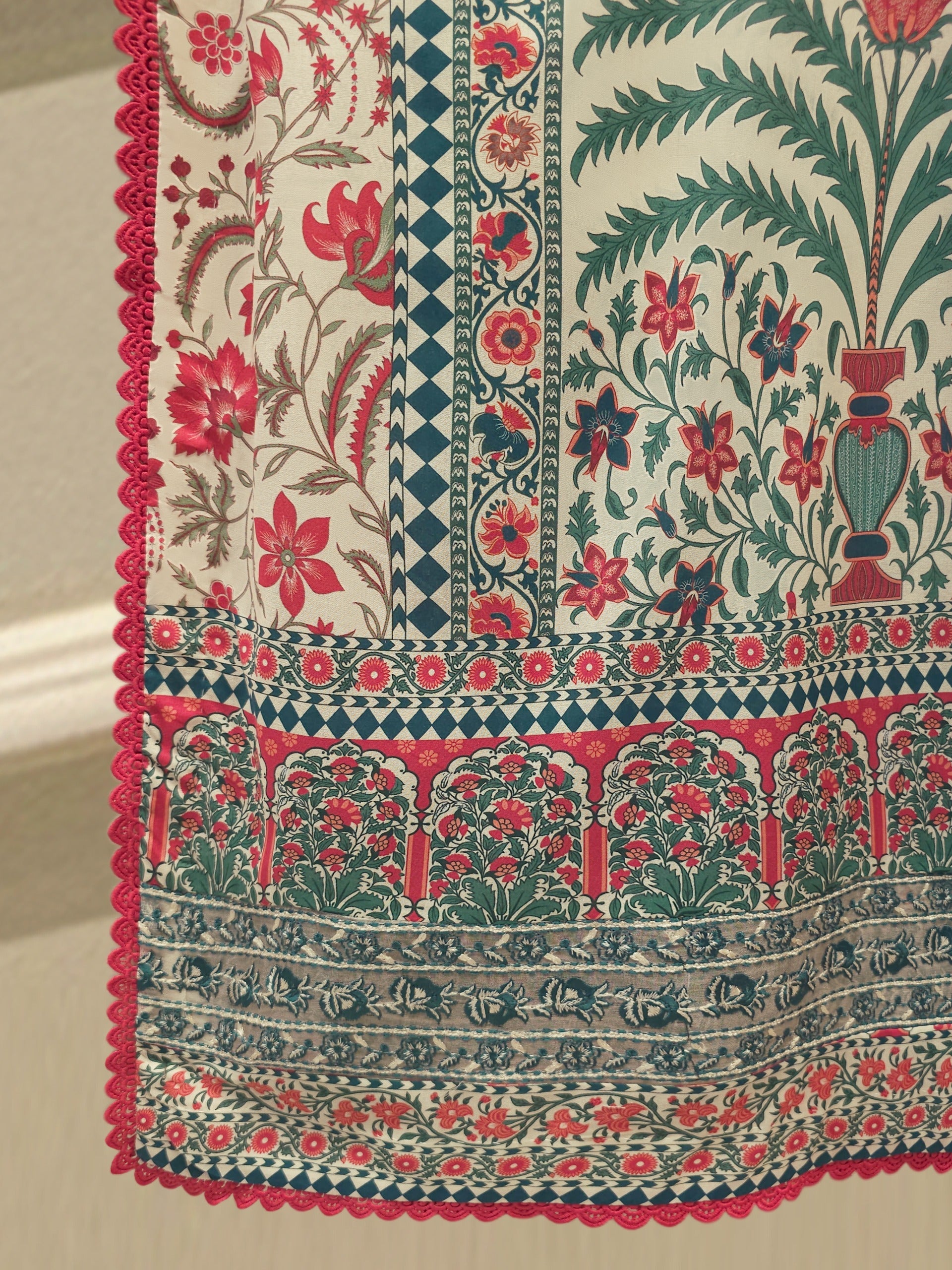 2 Piece Digital Printed Lawn Suit S115231