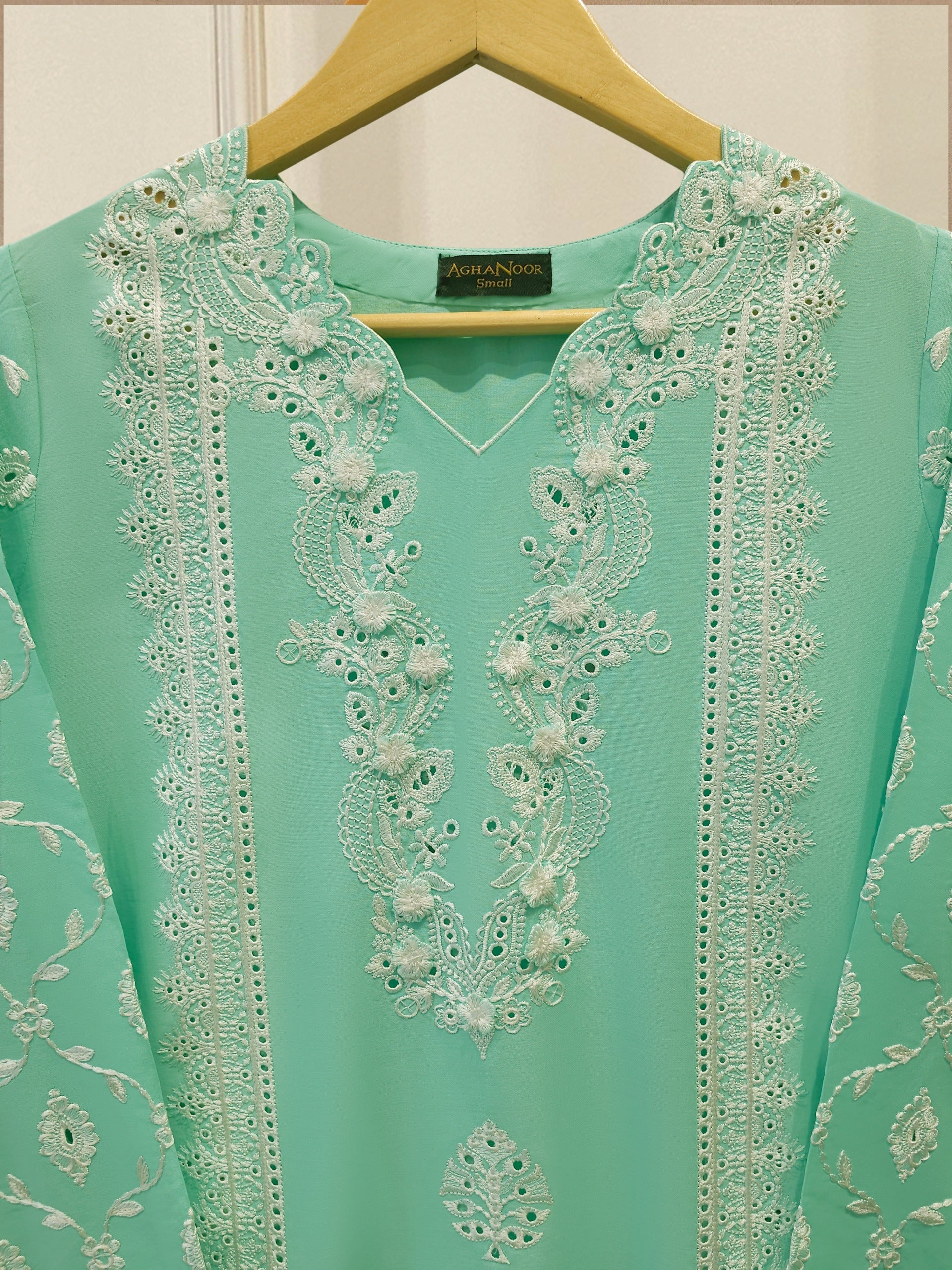 2 Piece Embroidered Lawn Suit S115254