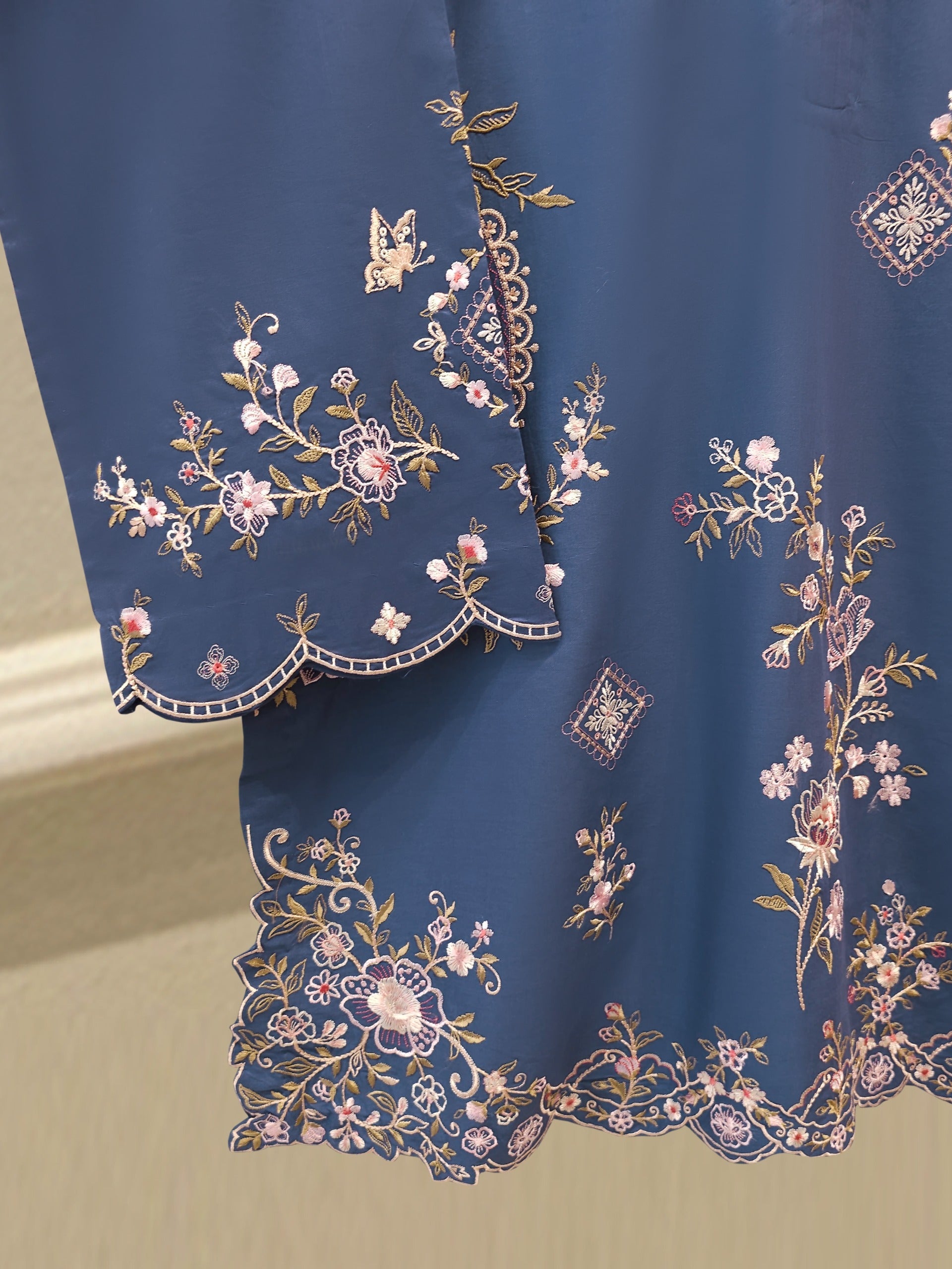 2 Piece - Embroidered Cambric Suit S115269