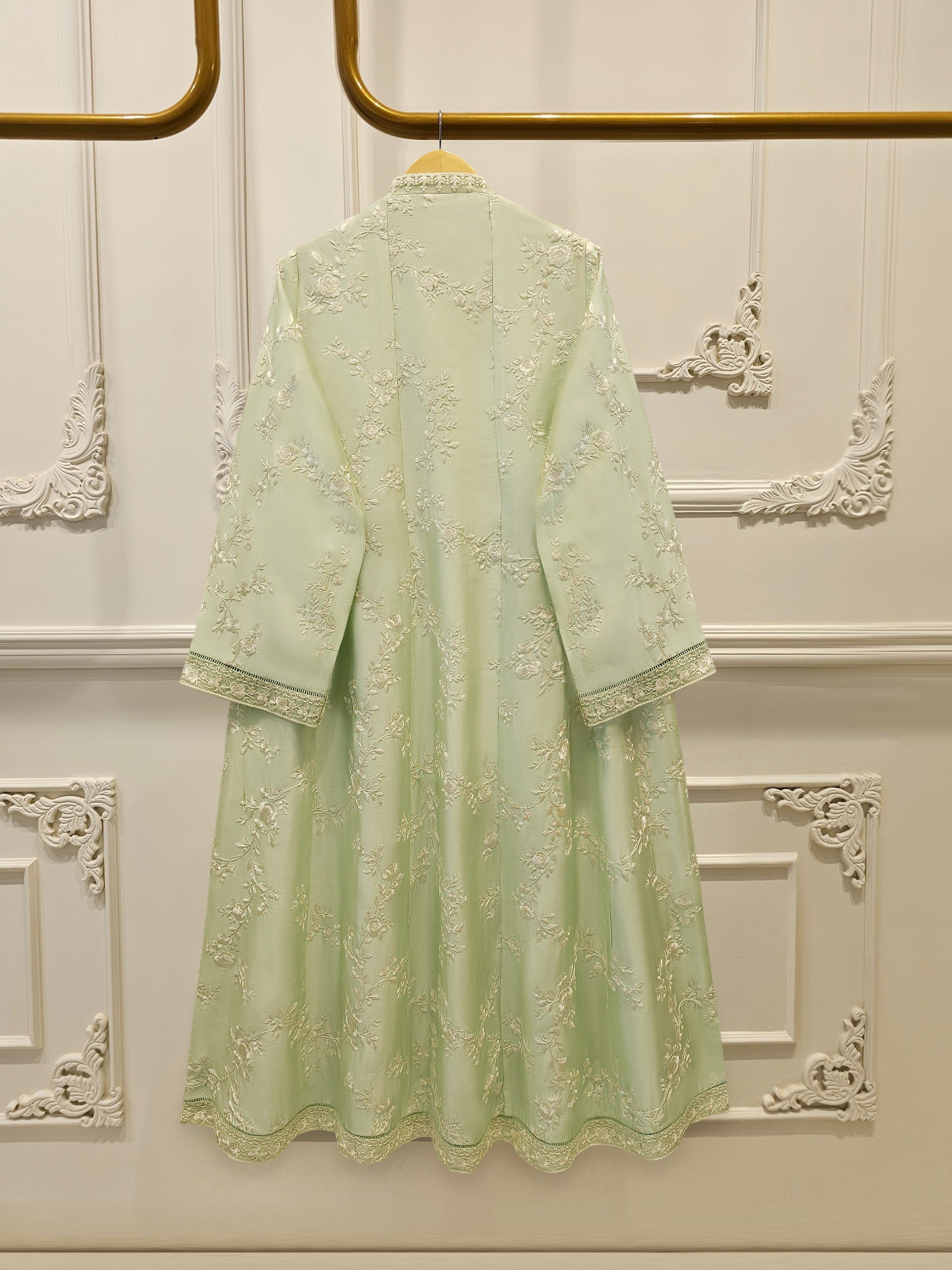 3 Piece- Pure  Sheesha Silk Embroidered Suit S115344