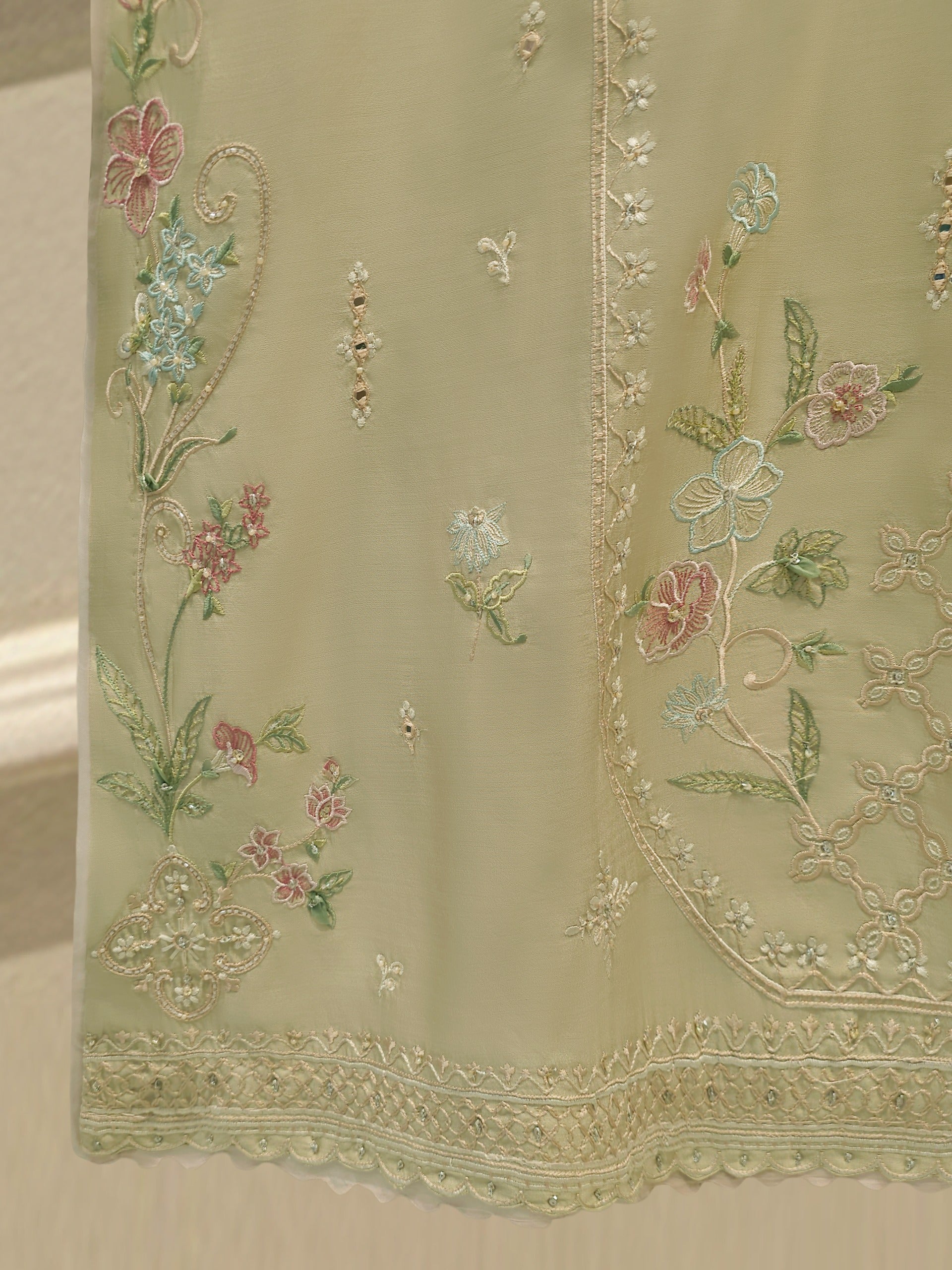 3 Piece - Pure Khaddi Silk Embroidered  Suit S115427