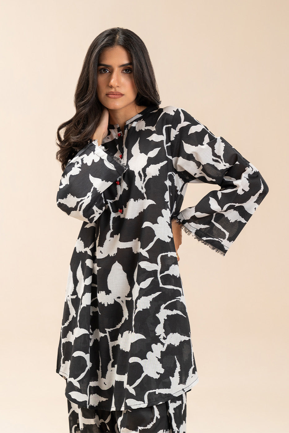 2 PIECE PRINTED  LAWN SUIT (PRET)