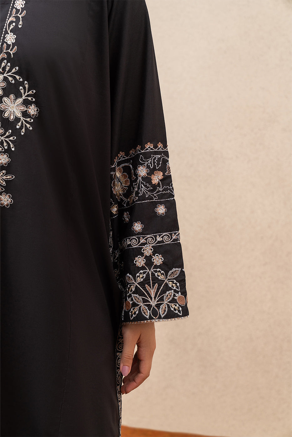 2 PIECE EMBROIDERED LAWN SUIT (PRET)
