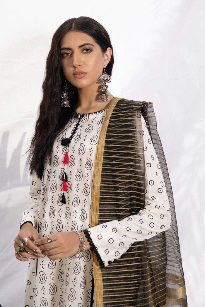 Lawn Screen Printed Shirt & Dyed Cambric Trouser With Jacquard Dupatta
