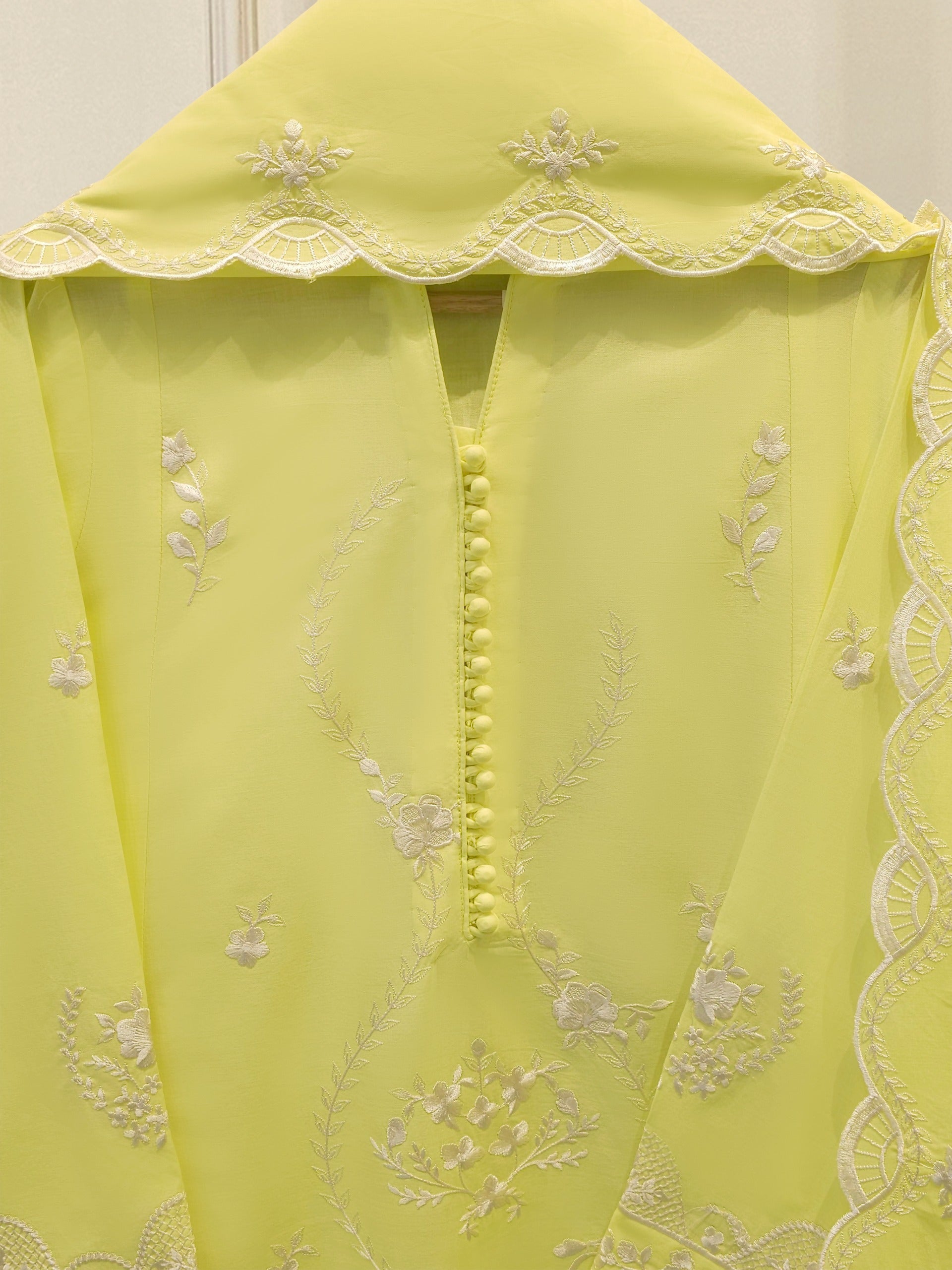 3 Piece - Embroidered Cambric Suit S114756