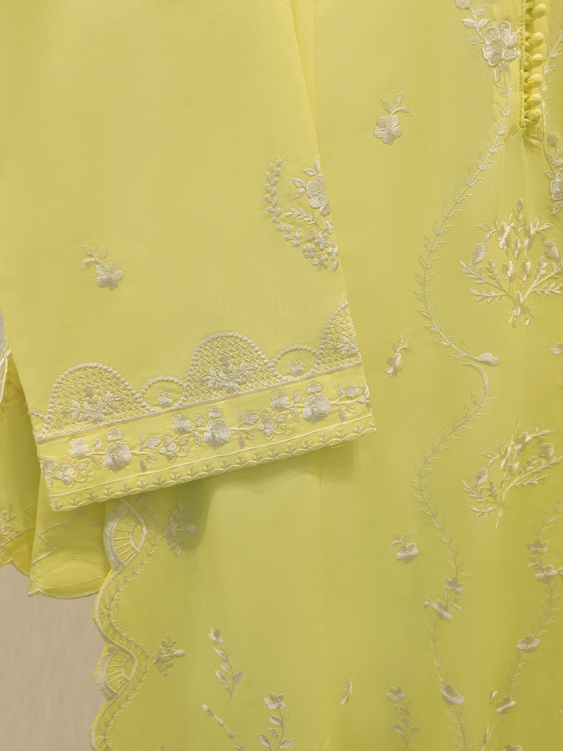 3 Piece - Embroidered Cambric Suit S114756
