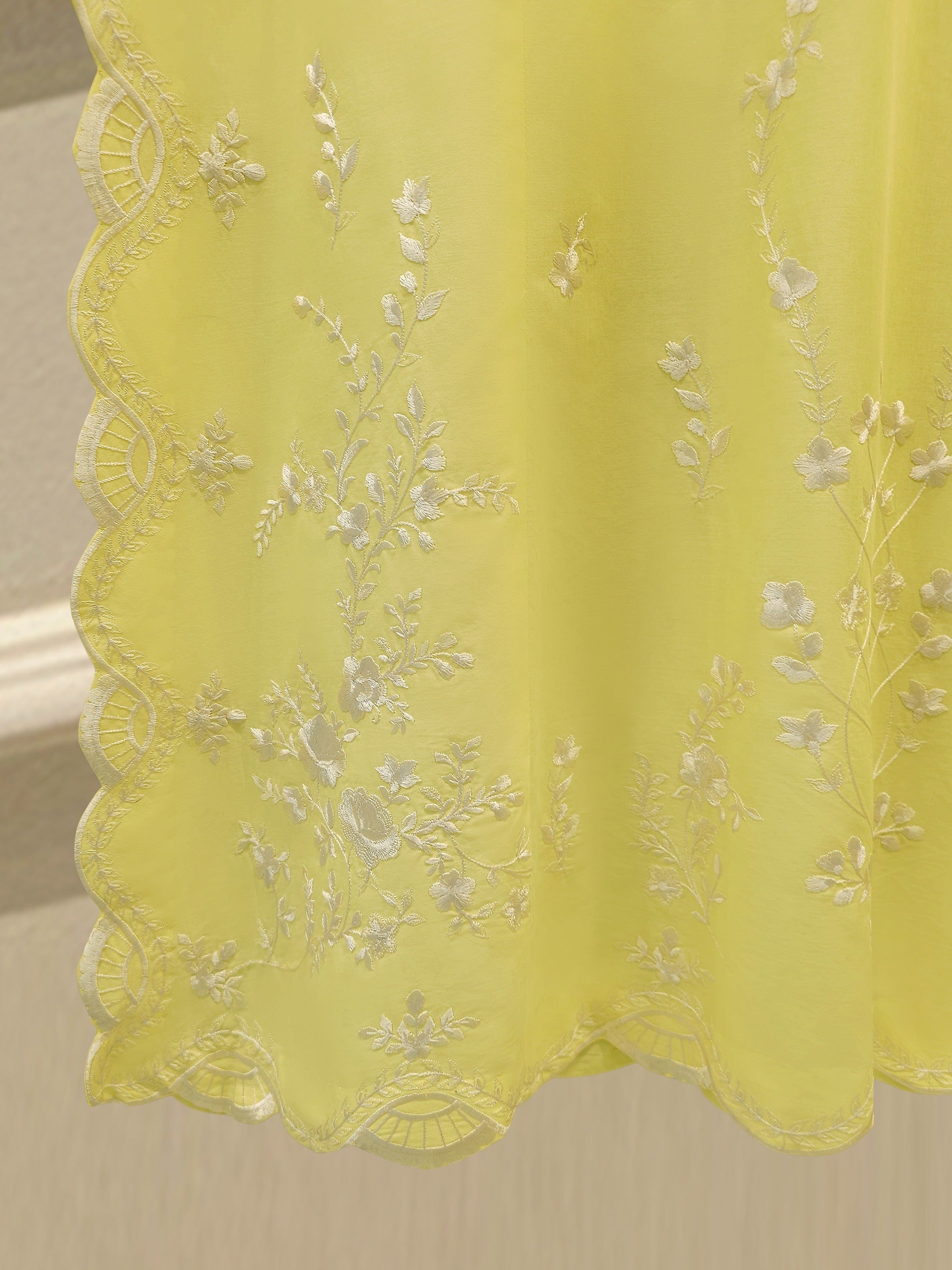 3 Piece - Embroidered Cambric Suit S114756
