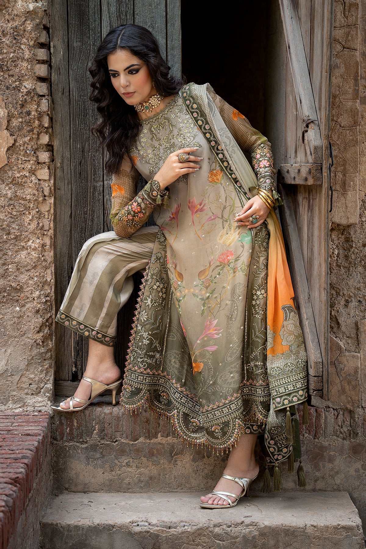 3-PC Stitched Embroidered Chiffon Collection VSLW6-07P