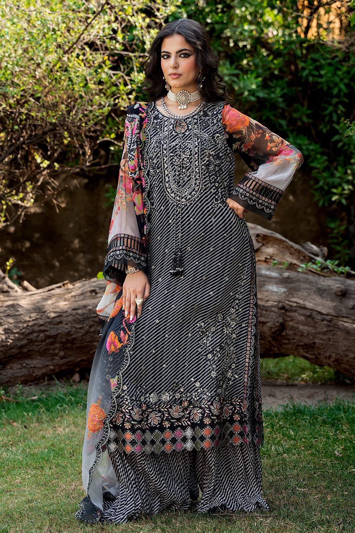 3-PC Stitched Embroidered Chiffon Collection VSLW6-02P