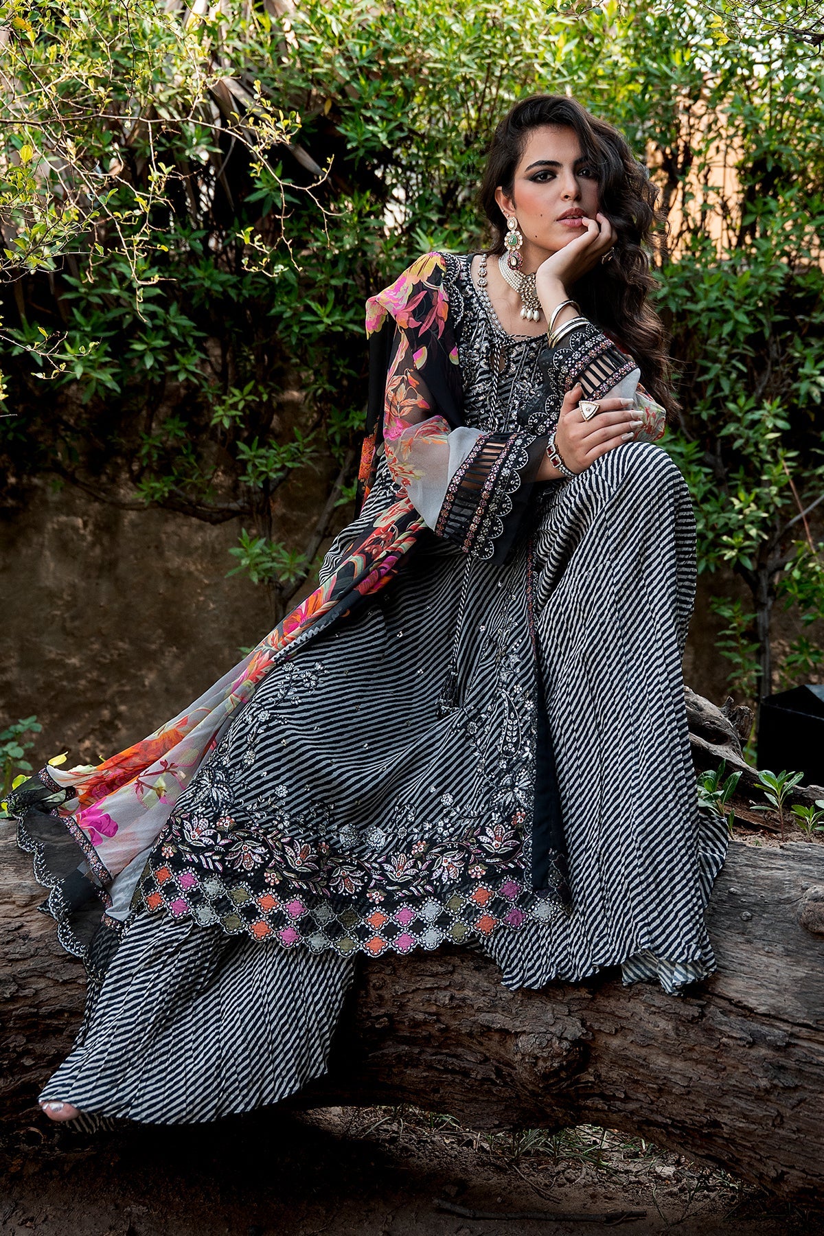 3-PC Stitched Embroidered Chiffon Collection VSLW6-02P