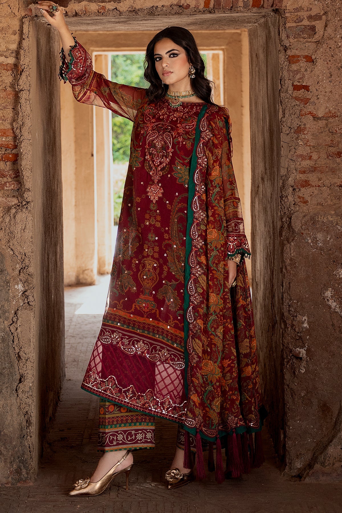 3-PC Stitched Embroidered Chiffon Collection VSLW6-04P